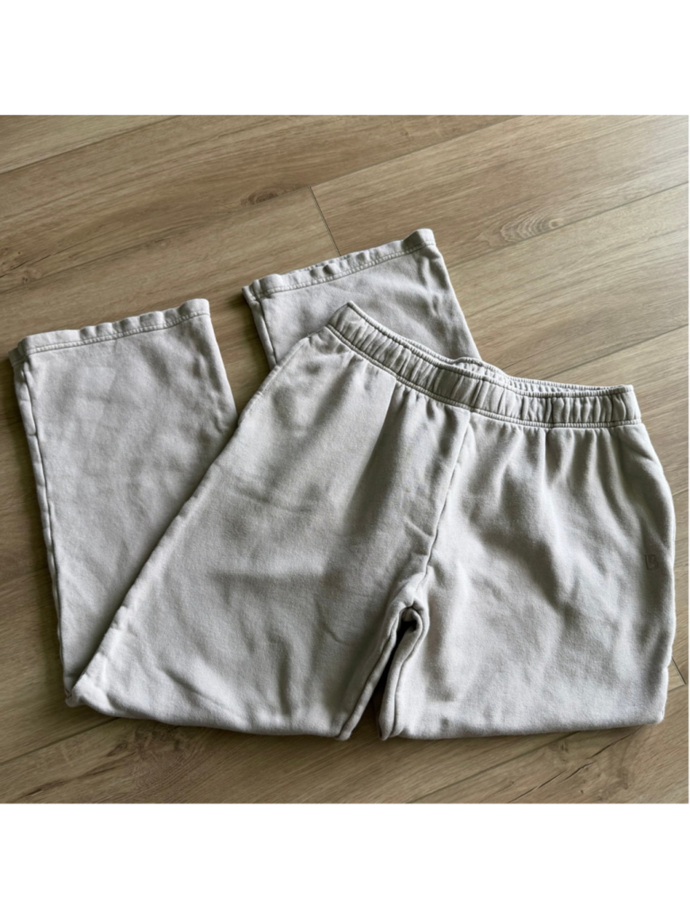 Buff bunny Threads Straight Leg Sweatpants Chai sz M